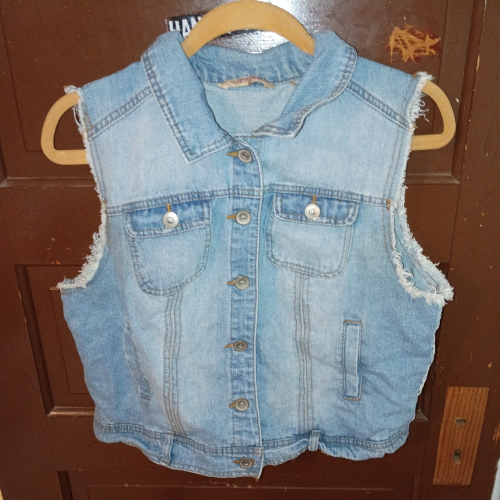 EUC Highway Jeans Blue and White Lace Denim Vest L